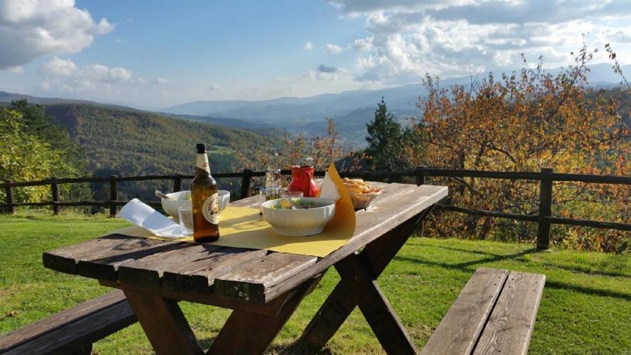 Borgo Tramonte Hotel Pratovecchio Buitenkant foto